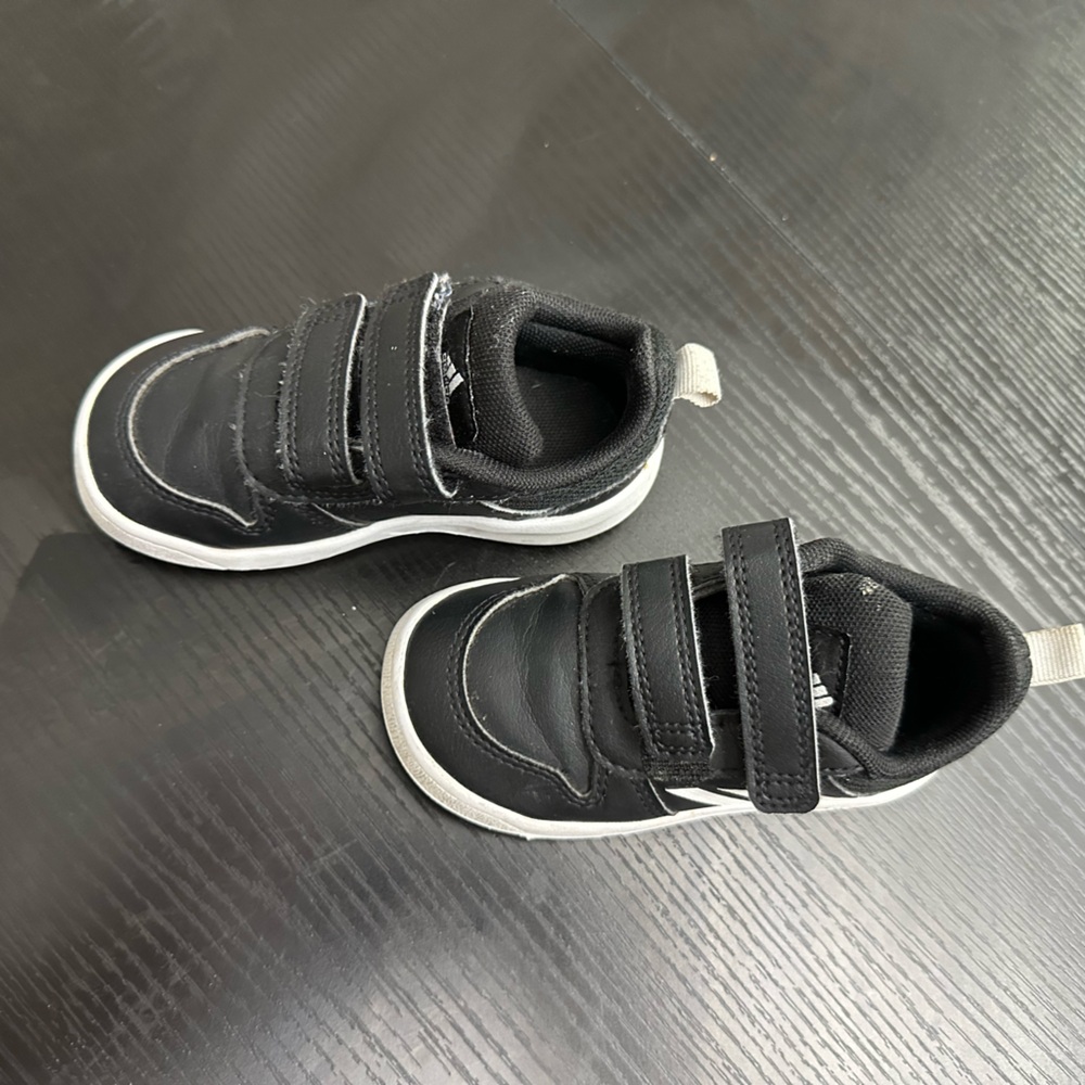 Adidas Black - velcro